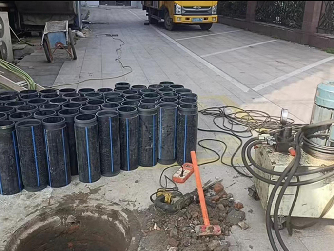 宾川PE置换管厂家 DN315置换管 非开挖管短管置换